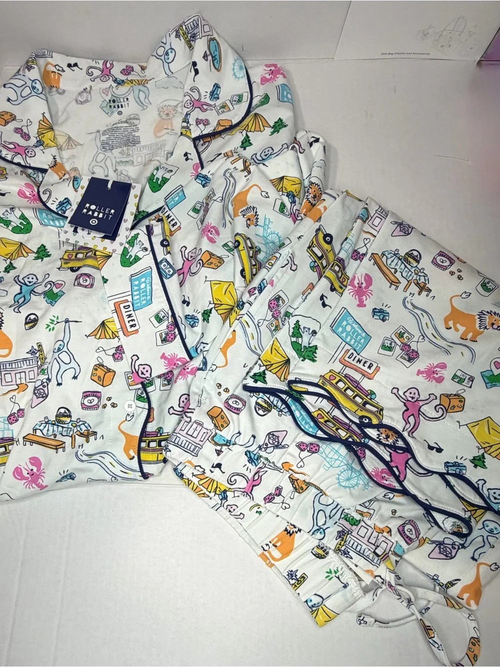 Roller Rabbit x Target Road Piece Pajama Set Button-Front Long Sleeve Graphic M - Picture 8 of 9